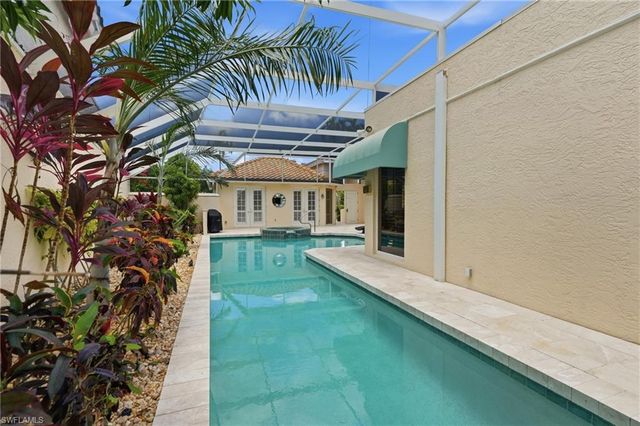 7976 Grand Bay DR 5, Naples, FL 34108