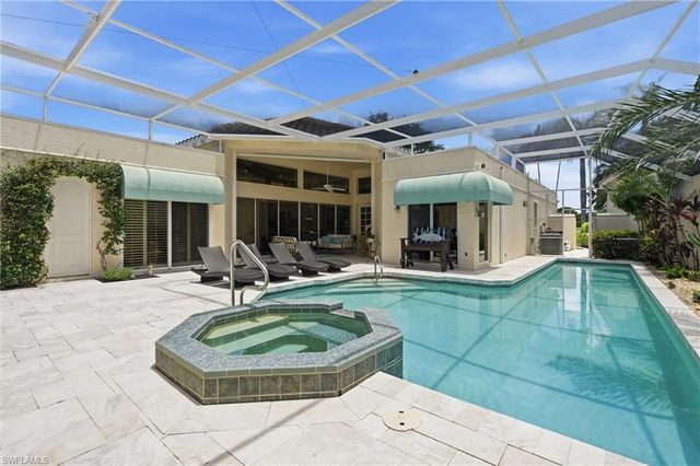 7976 Grand Bay DR 5, Naples, FL 34108