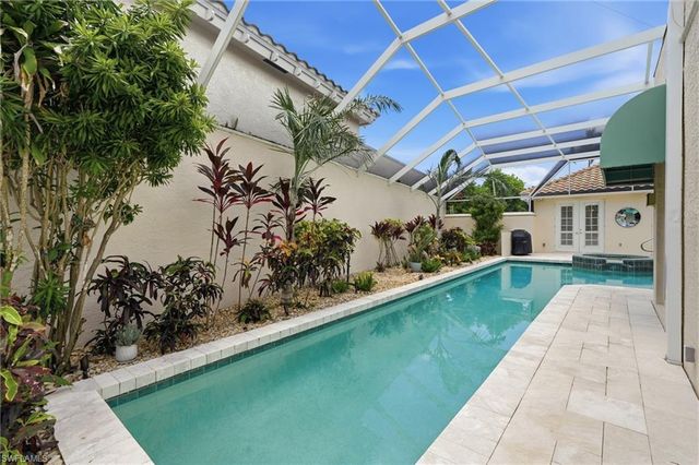 7976 Grand Bay DR 5, Naples, FL 34108