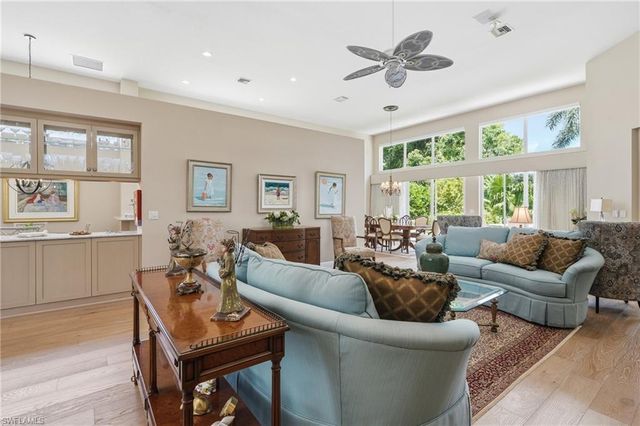 7976 Grand Bay DR 5, Naples, FL 34108