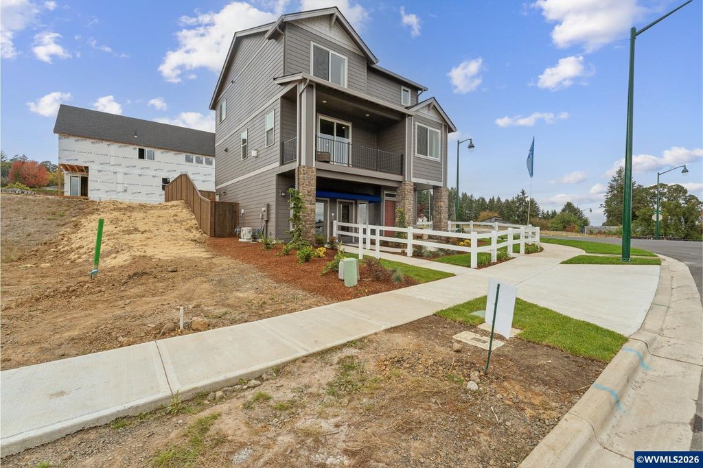3246 Butte Dr, Forest Grove, OR 97116