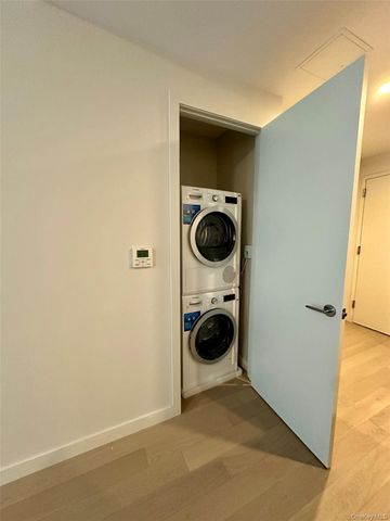 131-02 A 40th Road 5A, Flushing, NY 11354