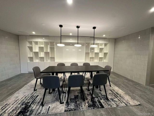131-02 A 40th Road 5A, Flushing, NY 11354