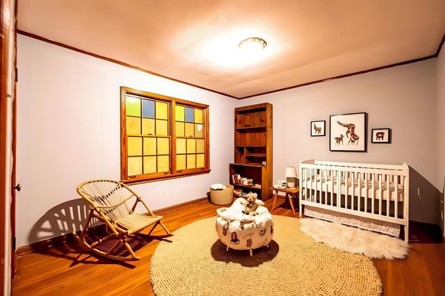 830 COLONIAL RD, Memphis, TN 38117