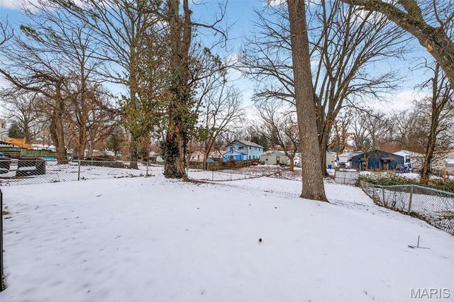 122 Elkan Avenue, St Louis, MO 63135