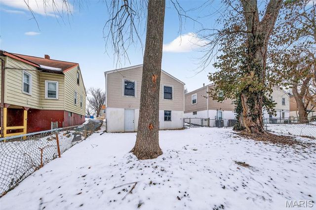 122 Elkan Avenue, St Louis, MO 63135