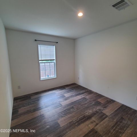 6004 6TH MANOR Manor E, Palatka, FL 32177