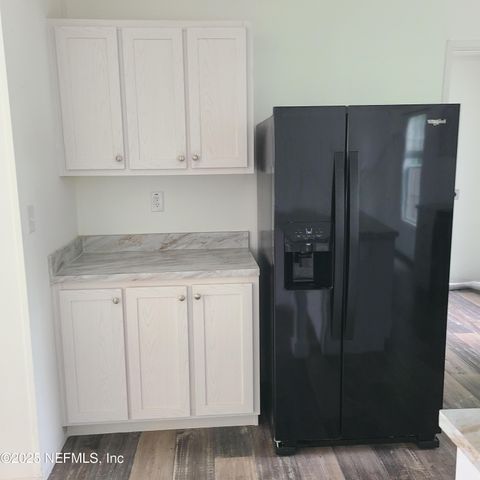 6004 6TH MANOR Manor E, Palatka, FL 32177