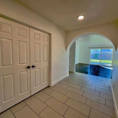 27131 Shadowcrest Lane, Cathedral City, CA 92234