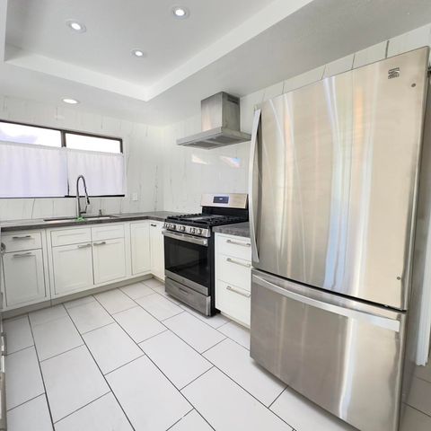 27131 Shadowcrest Lane, Cathedral City, CA 92234