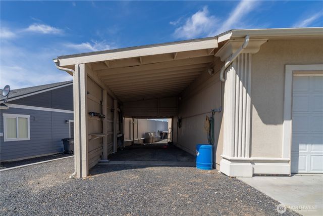 10624 Handicap Drive SE, Warden, WA 98857