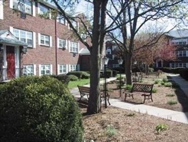 17 Cass St 2, Boston, MA 02132
