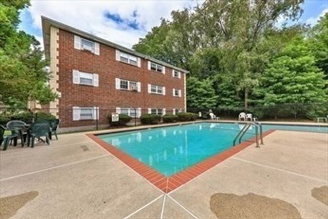 17 Cass St 2, Boston, MA 02132