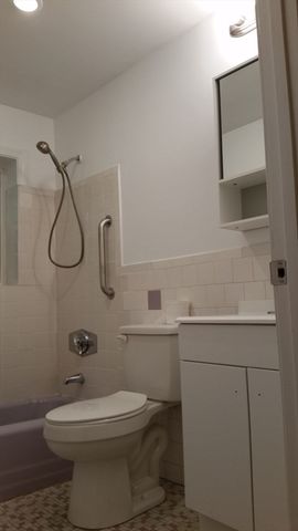 17 Cass St 2, Boston, MA 02132