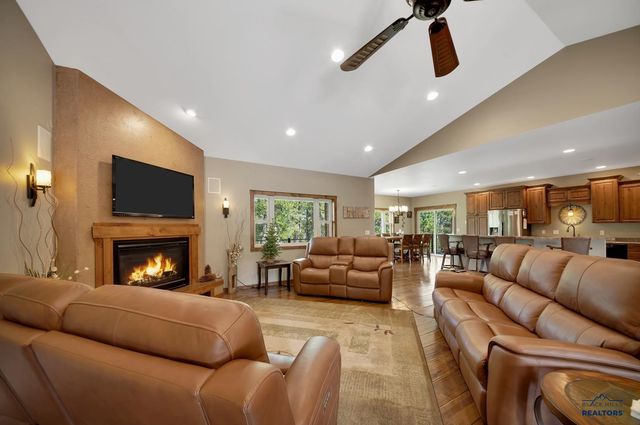 11916 ASPEN VIEW RD, Sturgis, SD 57785