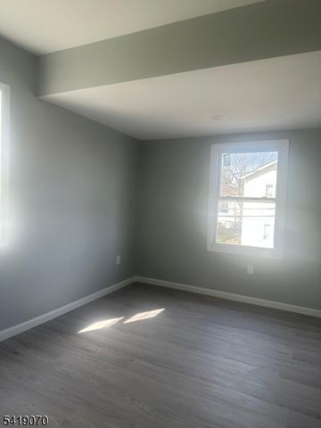 264 Harrison St, Paterson City, NJ 07501