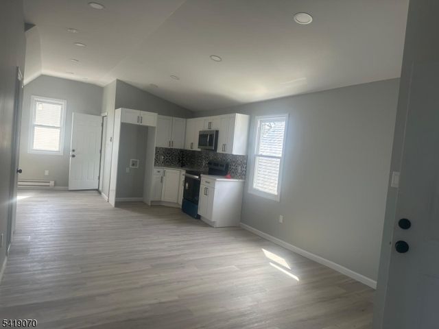 264 Harrison St, Paterson City, NJ 07501