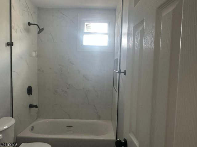 264 Harrison St, Paterson City, NJ 07501