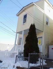 264 Harrison St, Paterson City, NJ 07501