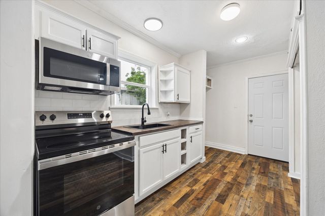 2701 Truxillo Street, Houston, TX 77004