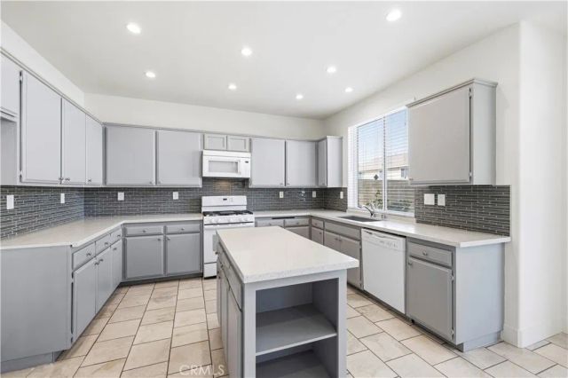 5319 Essex, Palmdale, CA 93552