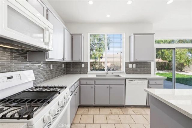 5319 Essex, Palmdale, CA 93552