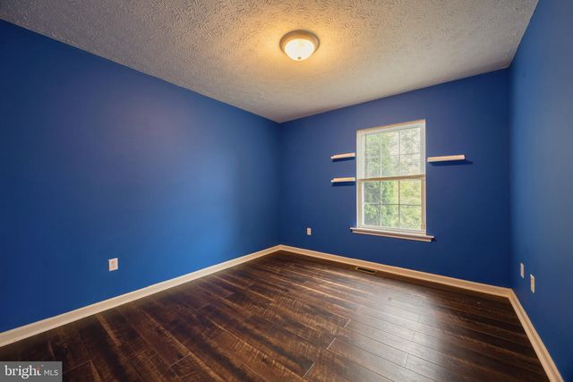 2445 MASSANUTTEN, Winchester, VA 22601