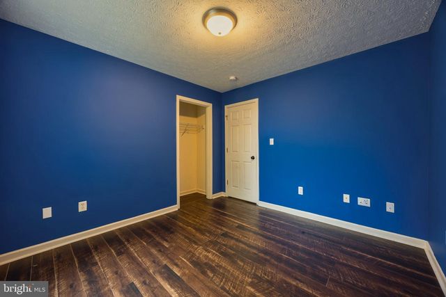 2445 MASSANUTTEN, Winchester, VA 22601
