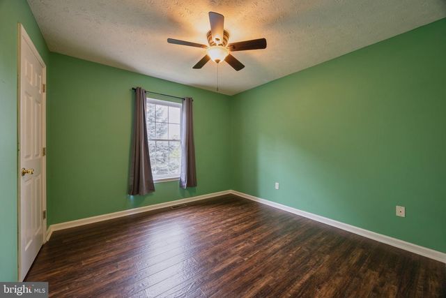 2445 MASSANUTTEN, Winchester, VA 22601