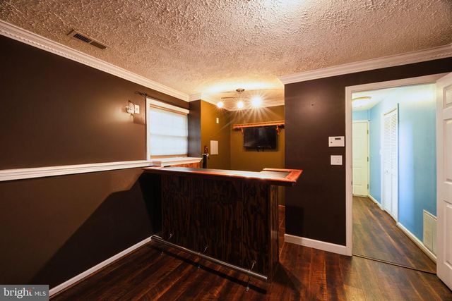 2445 MASSANUTTEN, Winchester, VA 22601