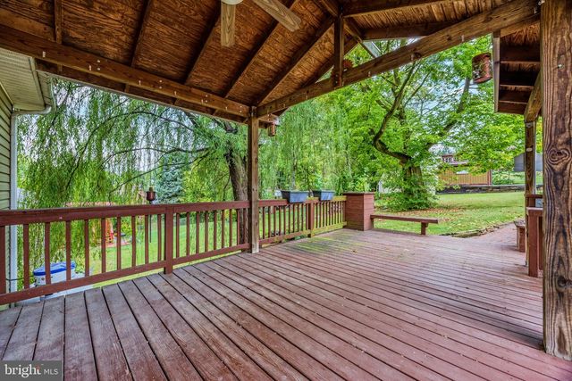 2445 MASSANUTTEN, Winchester, VA 22601