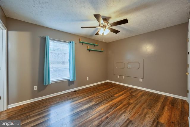 2445 MASSANUTTEN, Winchester, VA 22601