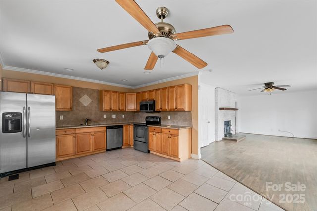 2430 Mt Holly-Huntersville Road, Charlotte, NC 28214