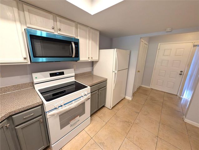 6306 GRAND BAHAMA CIRCLE A, Tampa, FL 33615