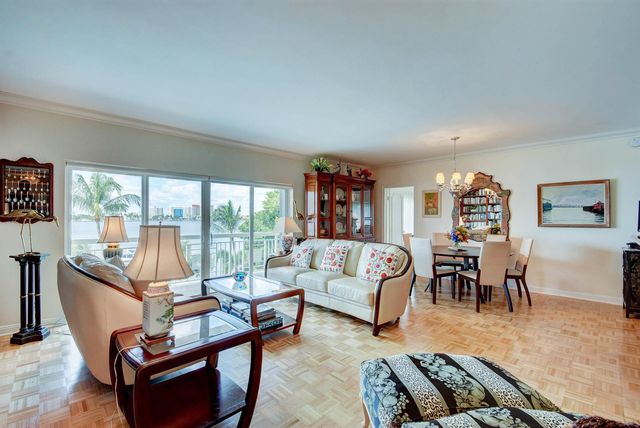 250 Bradley Place 408, Palm Beach, FL 33480