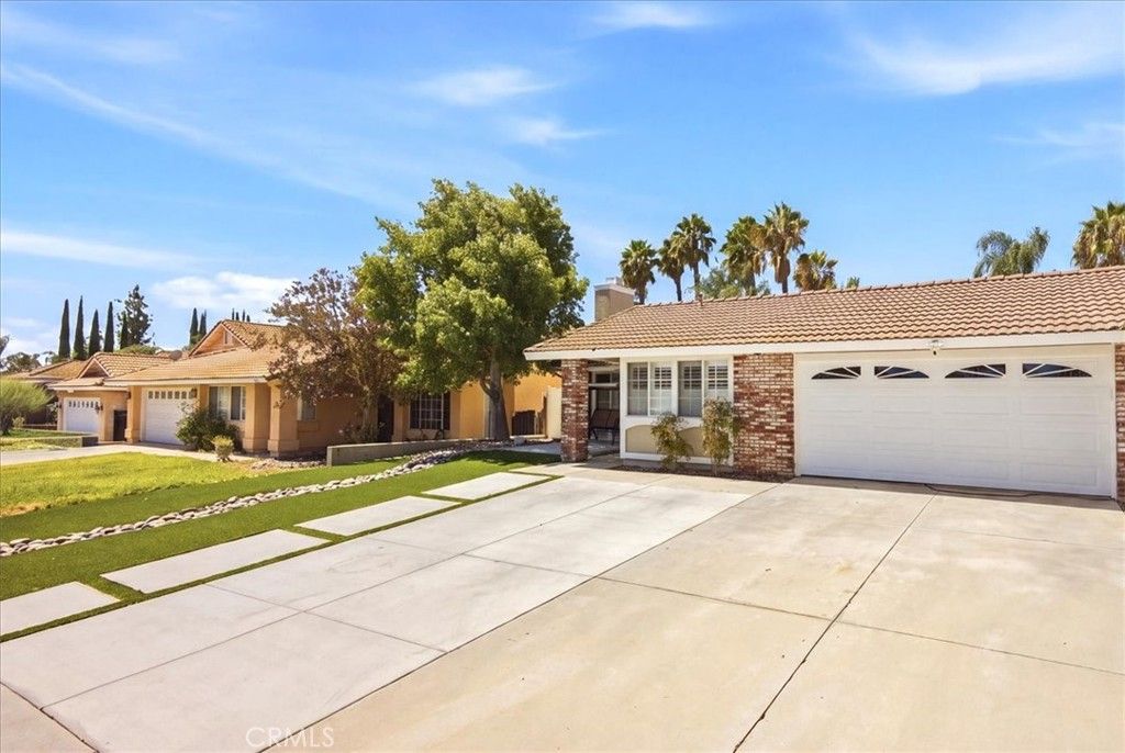8725 Sandhill Drive, Riverside, CA 92508 — photo 3