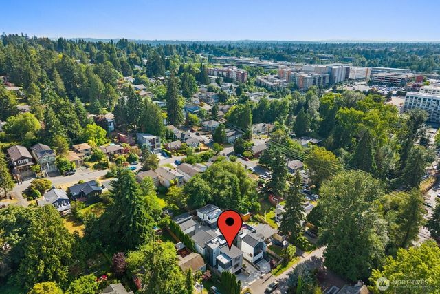825 NE 105th Street, Seattle, WA 98125