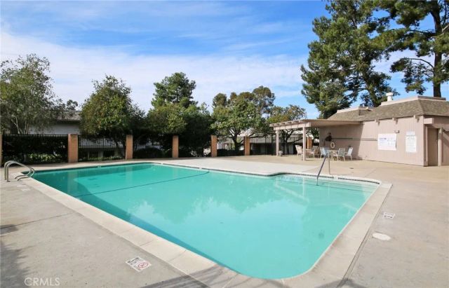 9693 caminito del vida, La Jolla, CA 92121