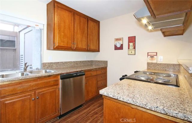 9693 caminito del vida, La Jolla, CA 92121