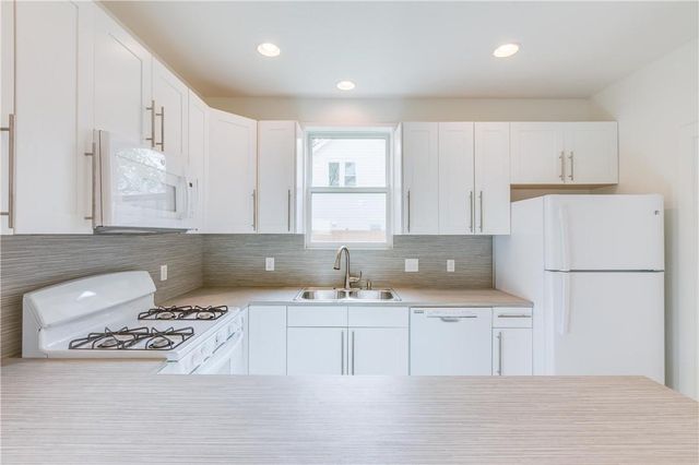 1907 E 17th ST B, Austin, TX 78702