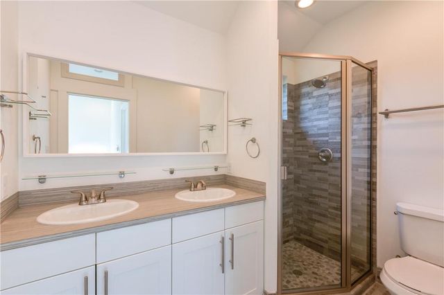 1907 E 17th ST B, Austin, TX 78702