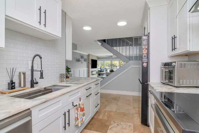 2424 W TAMPA BAY BOULEVARD C105, Tampa, FL 33607