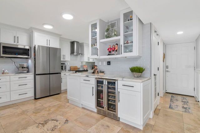 2424 W TAMPA BAY BOULEVARD C105, Tampa, FL 33607