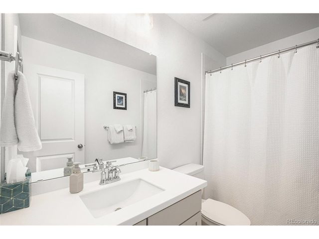 8215 Big Thompson St, Littleton, CO 80125