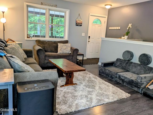 606 Goggins Road, Lake George, NY 12845