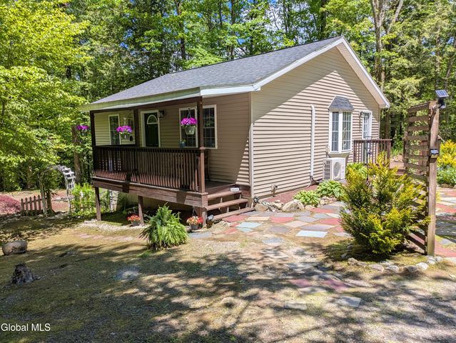 606 Goggins Road, Lake George, NY 12845