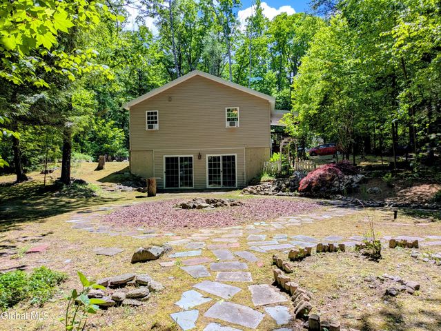 606 Goggins Road, Lake George, NY 12845