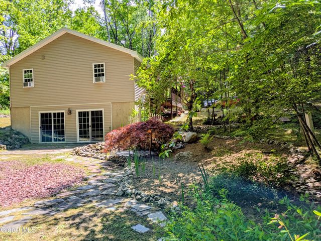 606 Goggins Road, Lake George, NY 12845