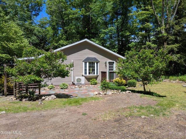 606 Goggins Road, Lake George, NY 12845