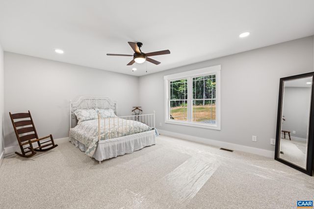 230 FOX HOLLOW RD, Ruckersville, VA 22968